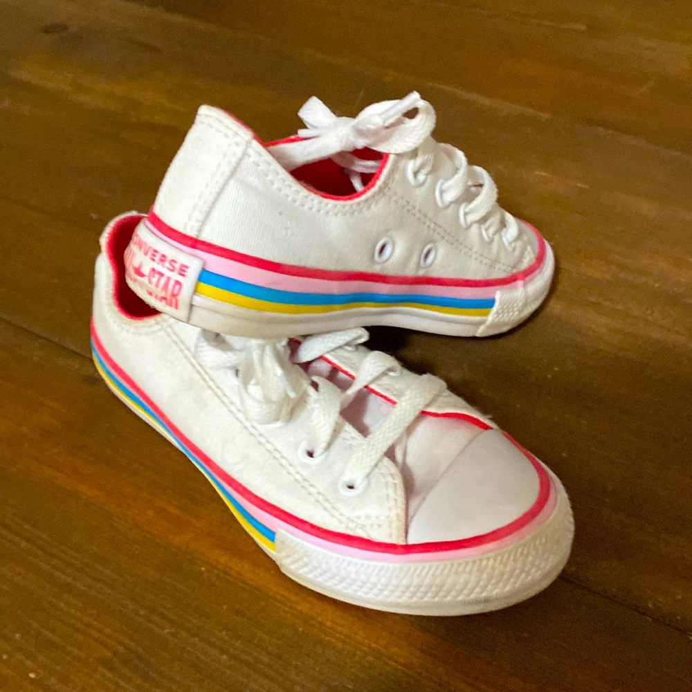 Girls white converse with pastel detailing super clean hardly worn